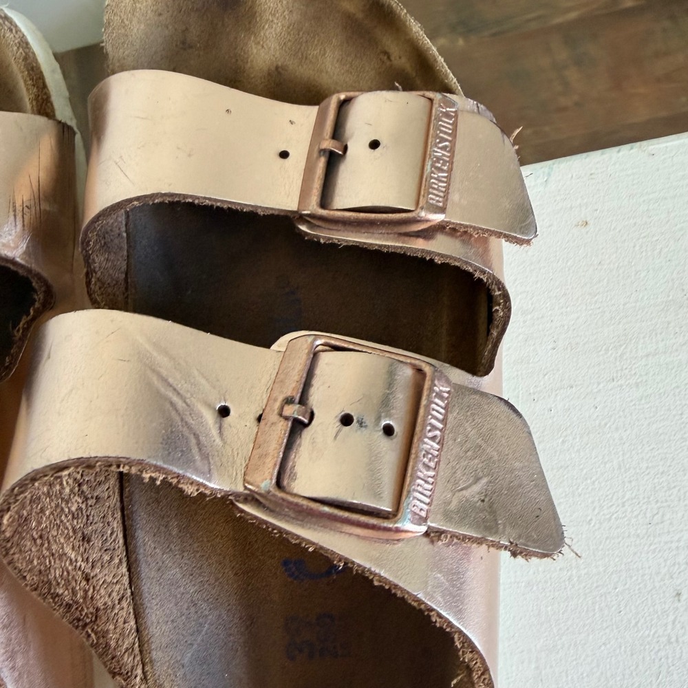 Birkenstock Arizona Rose Gold Metallic Sandals Size 39 Narrow Footbed - Picture 6 of 9